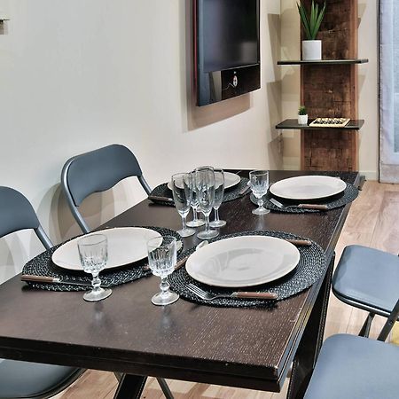 L'Appart Chic - Terrasse - Proche Lyon & Tram Villeurbanne Dış mekan fotoğraf